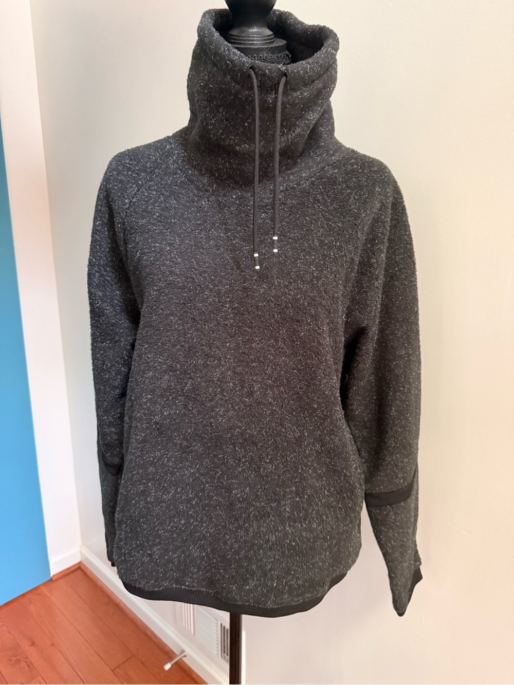 NWT- Nike Therma High-Neck Fleece Pullover Sweater - Dark Charcoal Sz Small - Picture 4 of 12